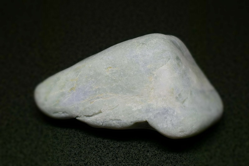 糸魚川産　翡翠原石