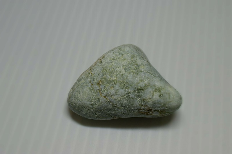糸魚川産　翡翠原石