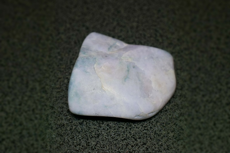 糸魚川産　翡翠原石