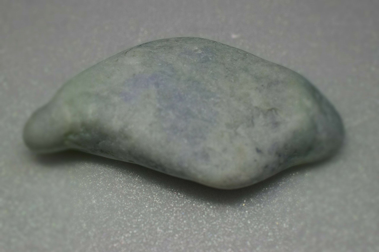 糸魚川産　翡翠原石　
