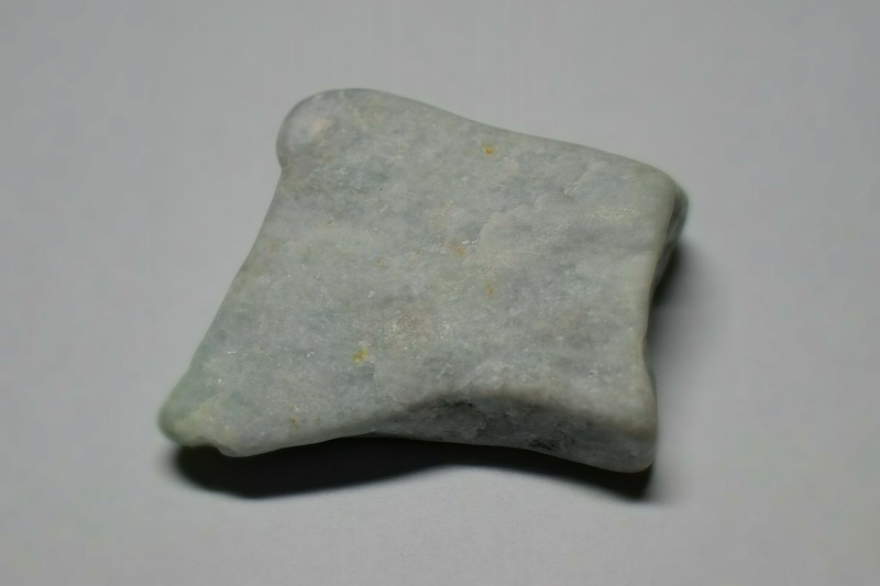 糸魚川産　翡翠原石　