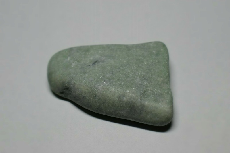 糸魚川産　　翡翠原石