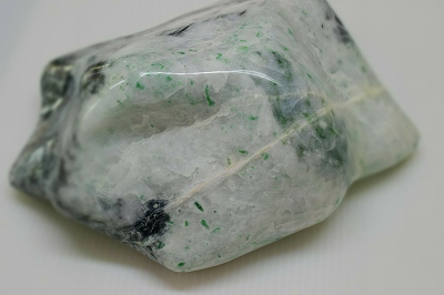 糸魚川産　翡翠原石