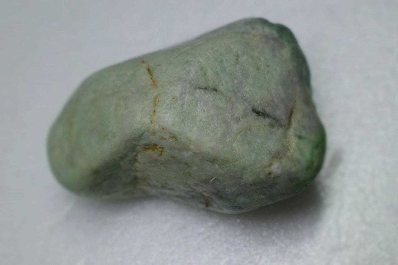 糸魚川産　翡翠原石