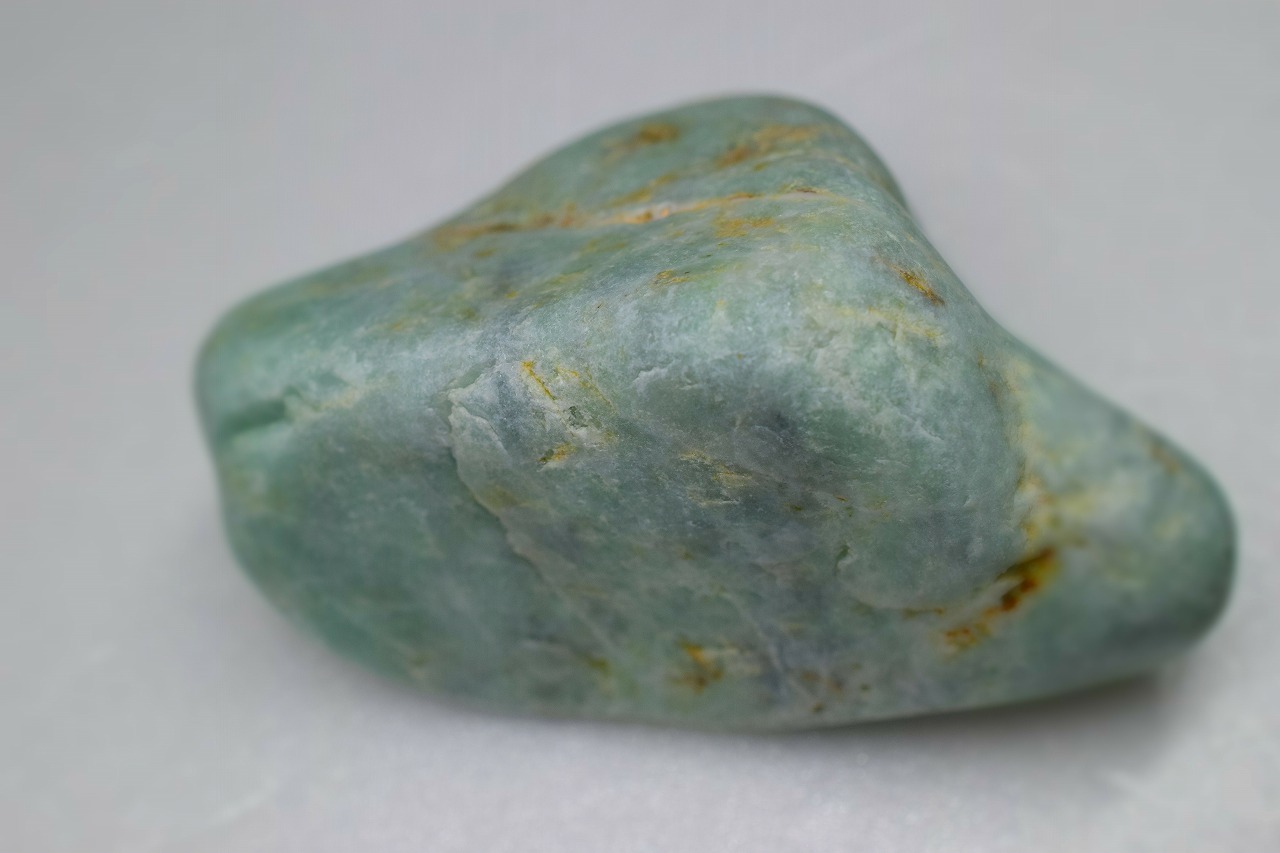 糸魚川産　翡翠原石
