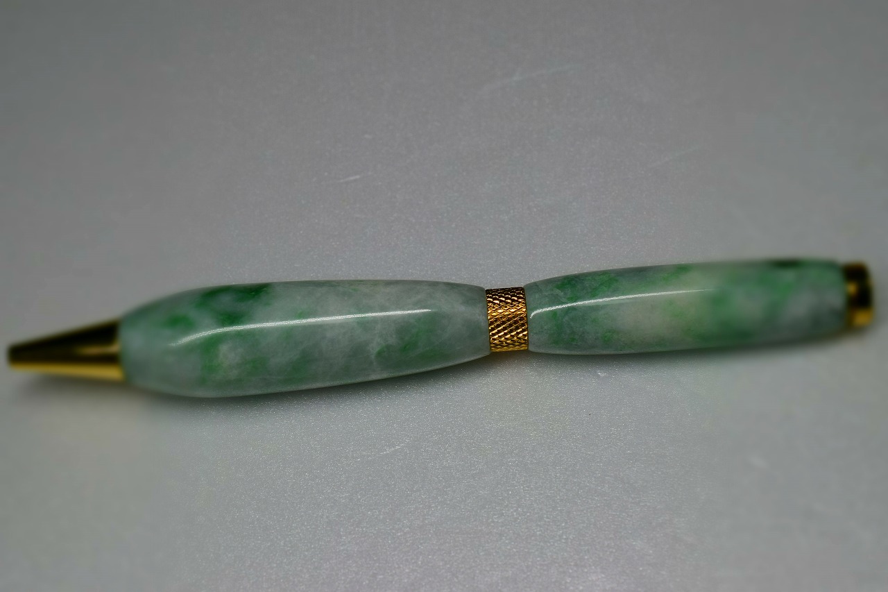 糸魚川産　高級　ボールペン