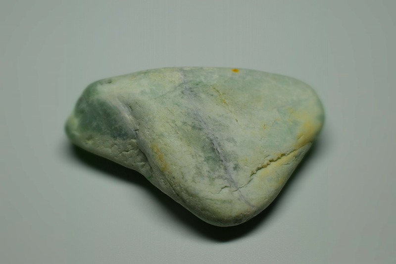 糸魚川産　翡翠原石
