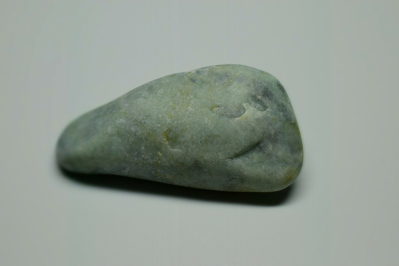糸魚川産　翡翠原石