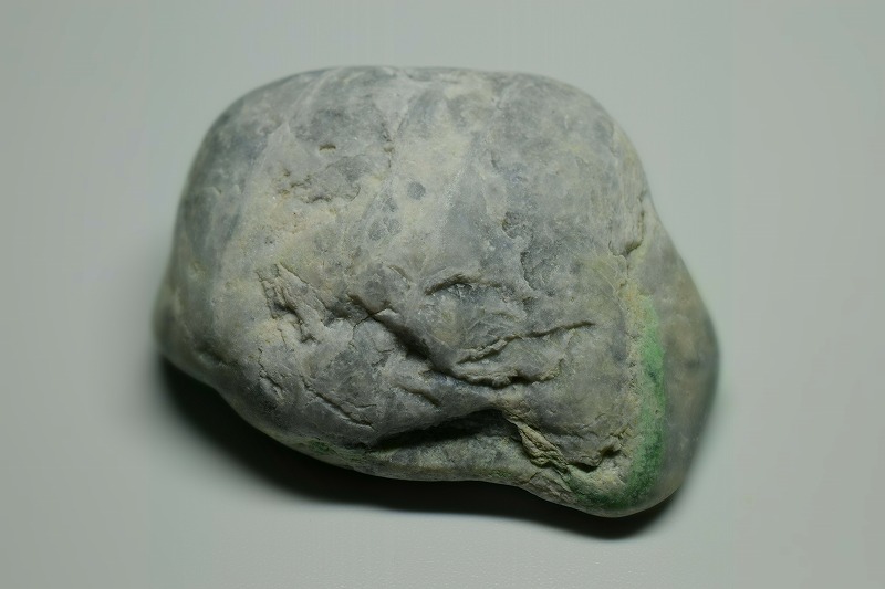 糸魚川産　翡翠原石