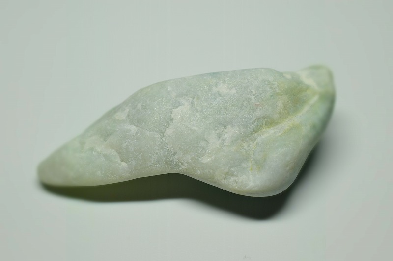 糸魚川産　翡翠原石