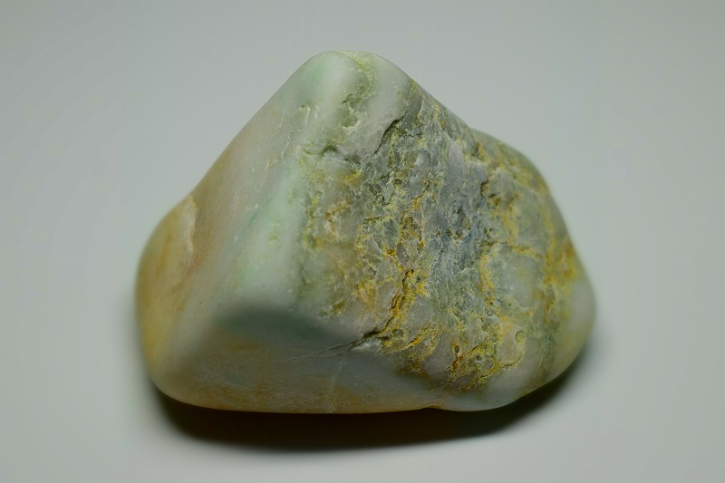 糸魚川産　翡翠原石