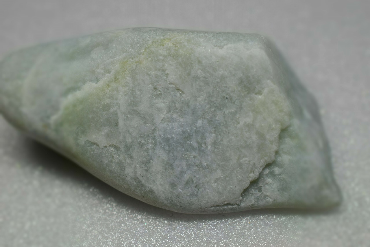 糸魚川産　翡翠原石
