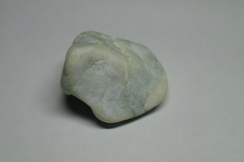 糸魚川産　翡翠原石