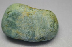 糸魚川産　翡翠原石