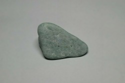 糸魚川産　翡翠原石