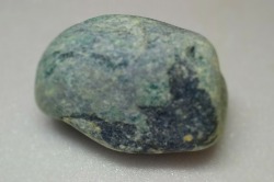 糸魚川産　翡翠　原石