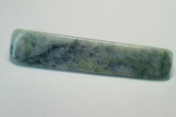 糸魚川産　翡翠原石