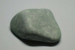 糸魚川産　翡翠原石　