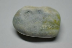 糸魚川産　翡翠原石