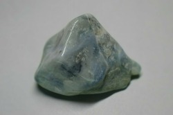 糸魚川産　翡翠原石