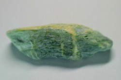 糸魚川産　翡翠原石