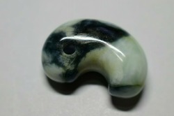 糸魚川産翡翠　勾玉　29mm