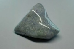 糸魚川産　翡翠原石