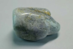 糸魚川産　翡翠原石