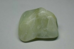 糸魚川産　翡翠原石
