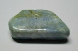 糸魚川産　翡翠原石