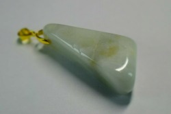 糸魚川産　ペンダントトップ