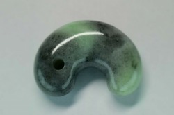 糸魚川産翡翠　勾玉　31mm