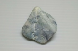 糸魚川産　翡翠原石
