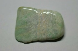 糸魚川産　翡翠原石
