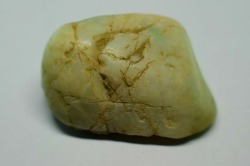 糸魚川産　翡翠原石