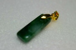 糸魚川産　ペンダントトップ