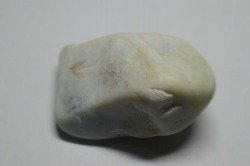 糸魚川産　翡翠原石