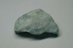 糸魚川産　翡翠原石