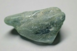 糸魚川産　翡翠原石