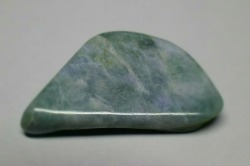糸魚川産　翡翠原石