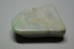 糸魚川産　翡翠原石