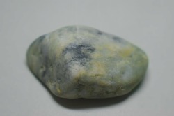 糸魚川産　翡翠原石　