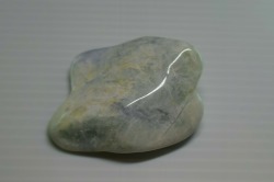 糸魚川産　翡翠原石