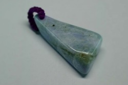 糸魚川産　ペンダントトップ