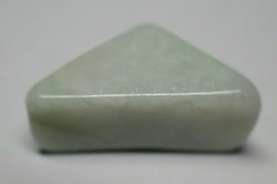 糸魚川産　翡翠原石