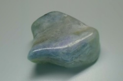 糸魚川産　翡翠原石