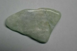 糸魚川産　翡翠原石