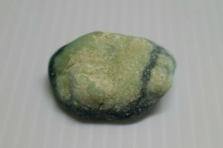 糸魚川産　翡翠原石