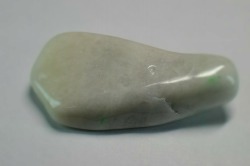 糸魚川産　翡翠原石