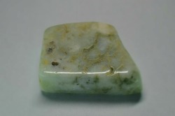 糸魚川産　翡翠原石